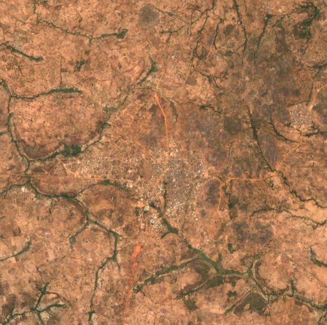 H16 Sentinel-2 · 2025–26 (latest)
